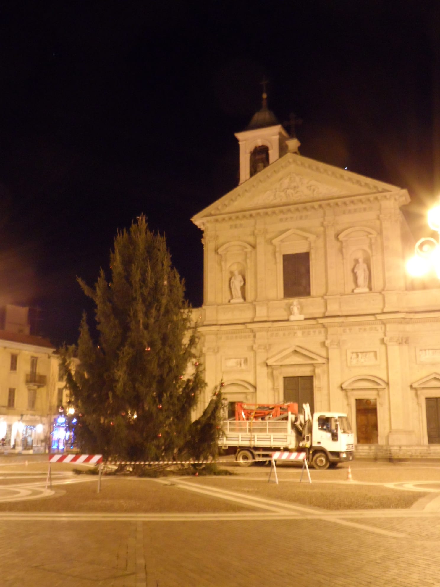 Capodanno senza eventi di piazza a Saronno, c’è solo il teatro