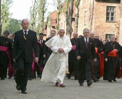 Studenti cislaghesi in udienza da papa Benedetto XVI
