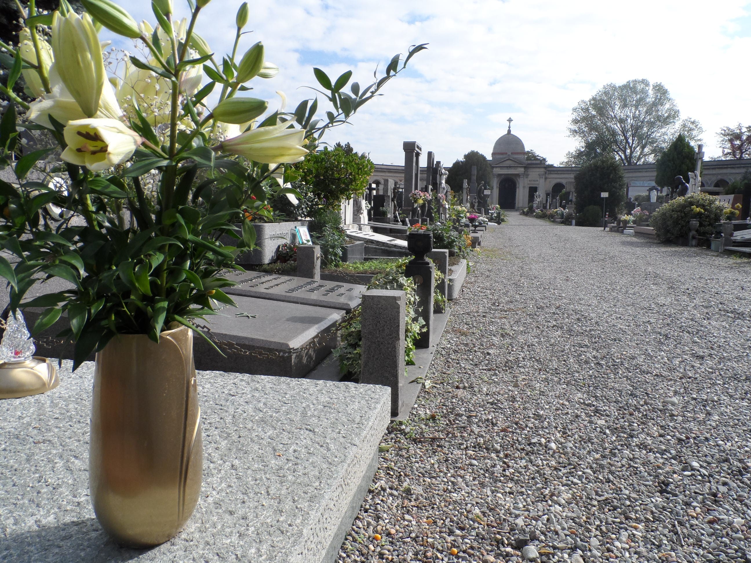 Il Giardino delle Rimembranze al cimitero: a settembre al via i lavori