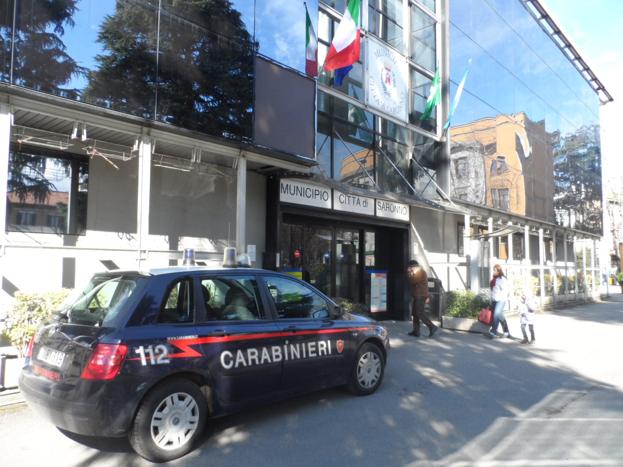 Aggressione accanto al Municipio di Saronno: giovane all’ospedale