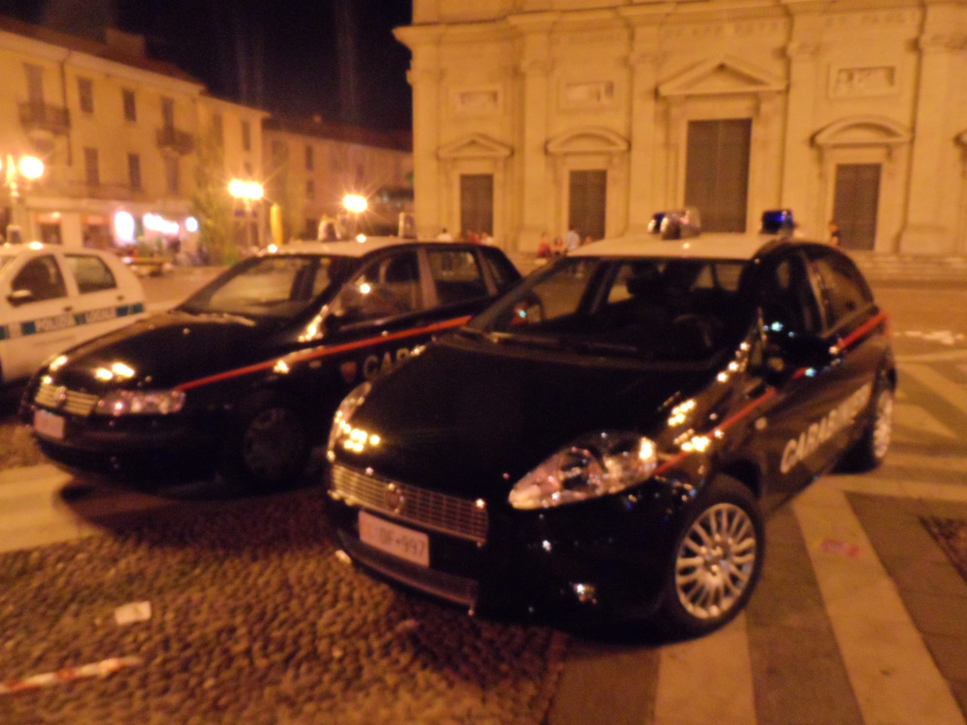 Qualche bicchiere di troppo e futili motivi: le cause della maxi lite in piazza Libertà sedata dai carabinieri