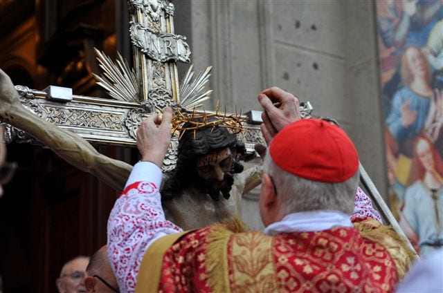 Il cardinal Tettamanzi presiederà la processione del Trasporto