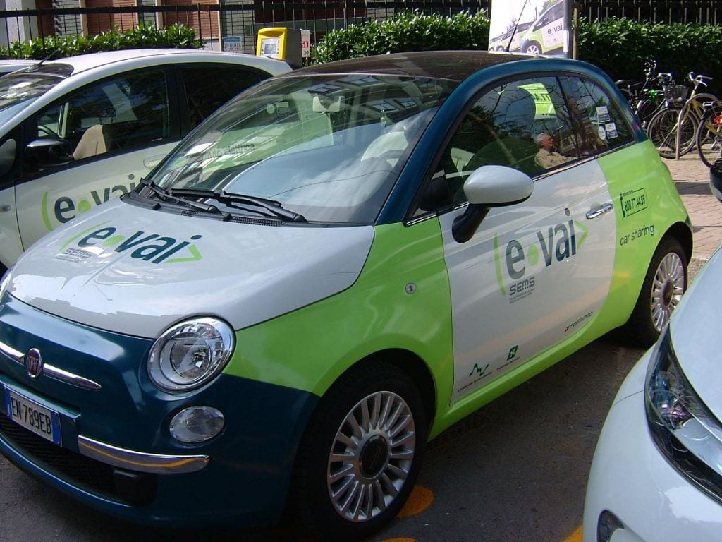 Fnm offre due noleggi gratuiti per provare il car sharing elettrico