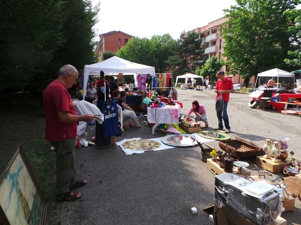 Il mercatino del riuso ha trovato casa alla Cassina Ferrara