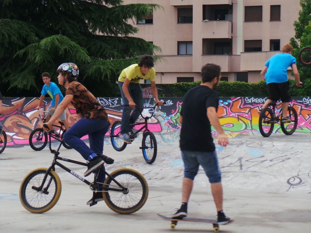 Dal degrado alla festa… il Matteotti rinasce con lo skatepark