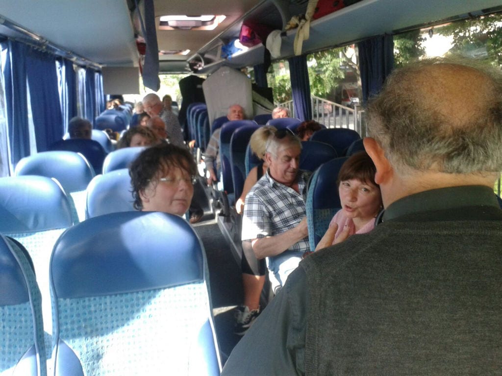 Saronno-Challans: partenza in bus con benedizione