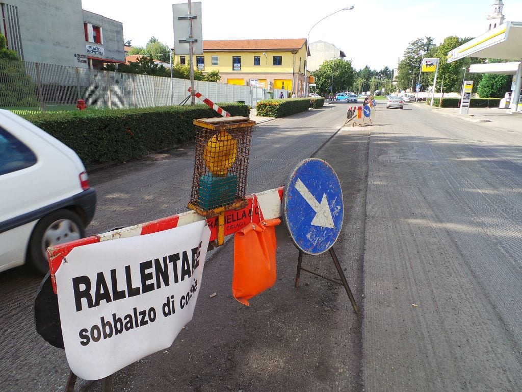 Romanò: “I mezzi di soccorso riusciranno a passare nella nuova via Varese?”
