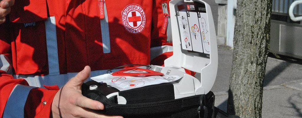 CislagoCuore collega gli 11 defibrillatori cittadini alla centrale 118