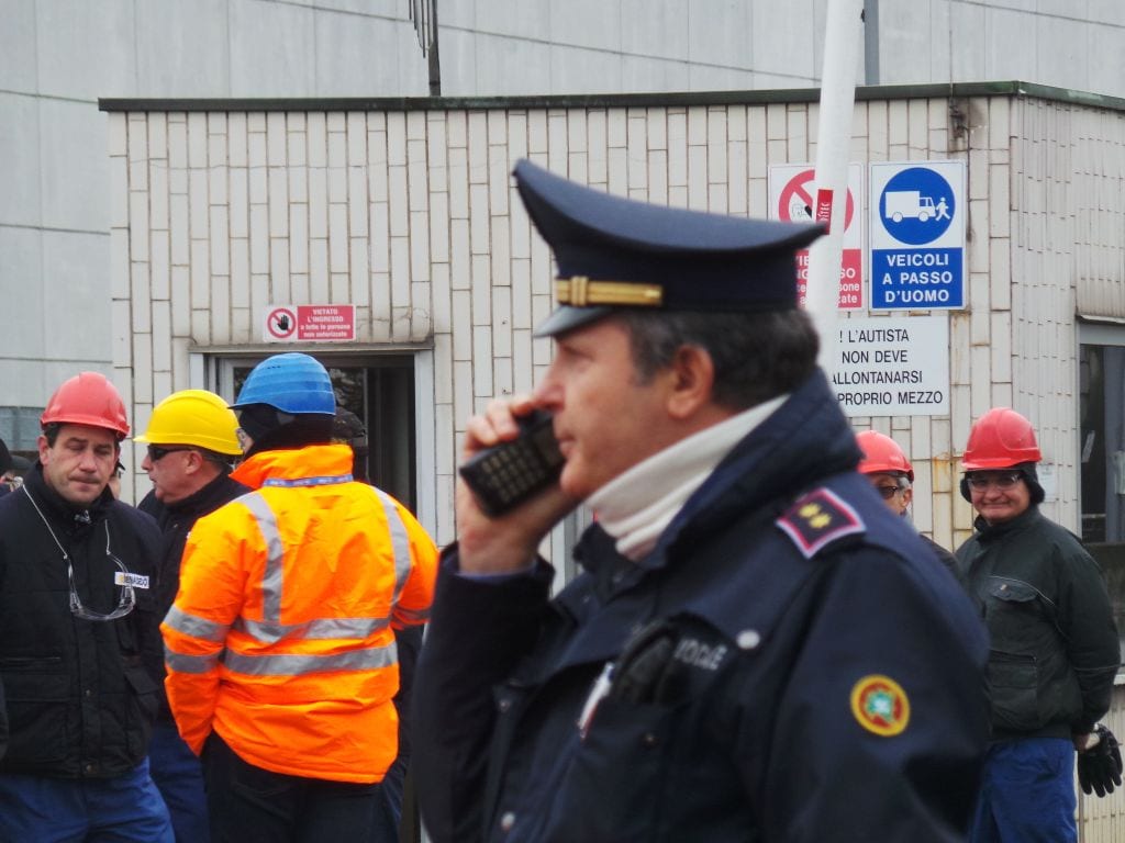 Polizia locale Caronno Pertusella: dopo 30 di servizio il congedo di Domenico Laddaga