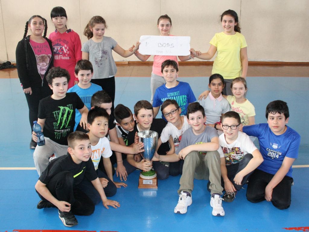 Softball a scuola: lezioni e torneo con la Rhea Vendors