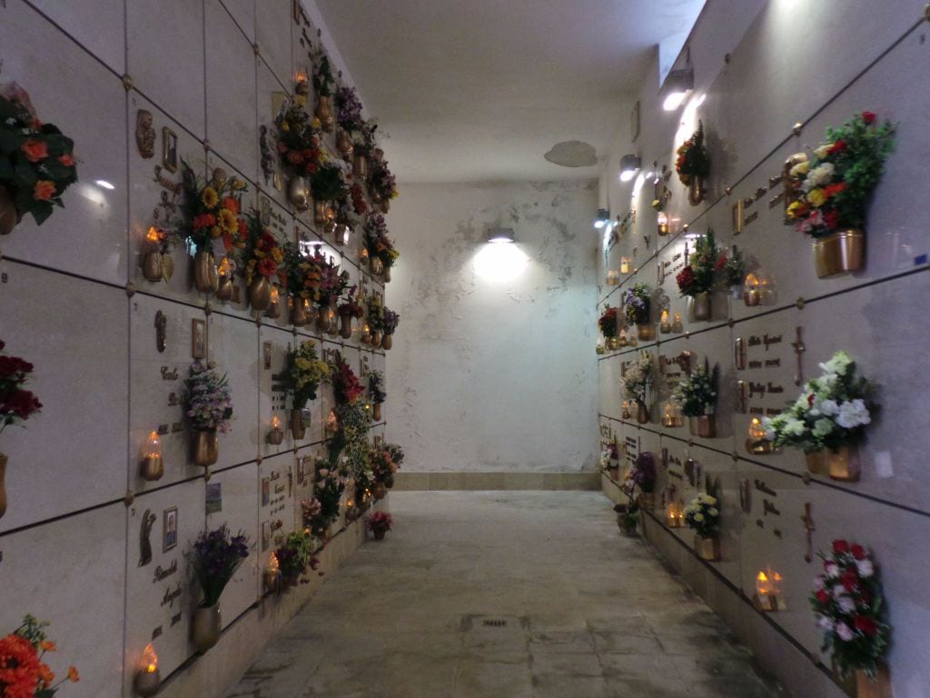 Cimitero: gli orari per la commemorazione dei defunti