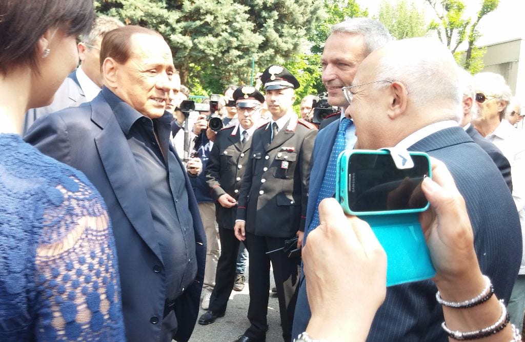 Gilli racconta il tour saronnese di Berlusconi