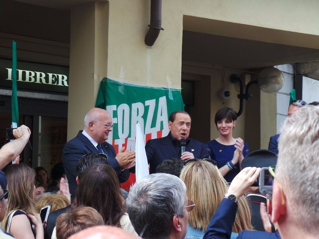 Berlusconi: “Saronno è degradata per colpa della sinistra che l’ha governata”