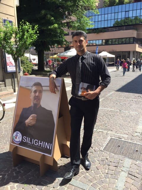 Luciano Silighini: “Mussolini non sta sui piloni”