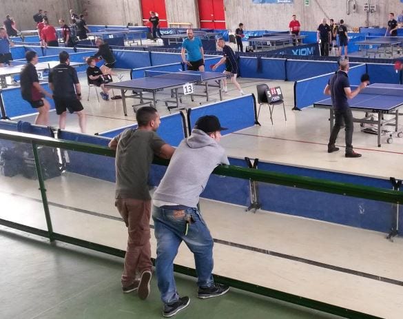 Tennis tavolo: sfilata di campioni e giovani promesse al regionale del TT Saronno