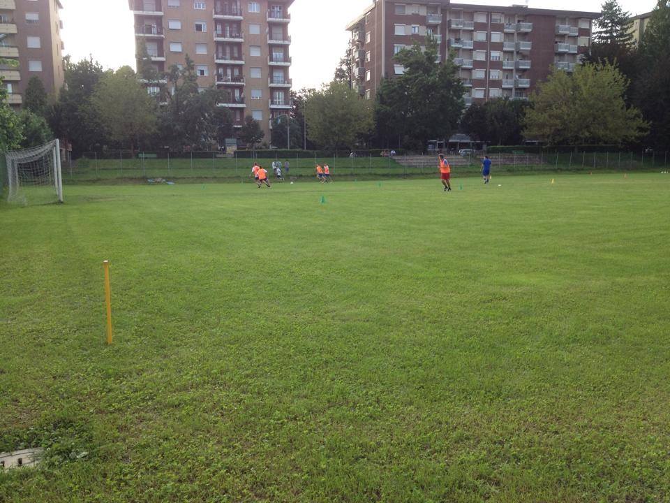 Calcio: torneo Loksar, amatori in campo al centro sportivo Prealpi