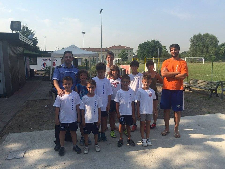 Il vigile Ciro insegna educazione stradale… ai baby calciatori dell’Fbc