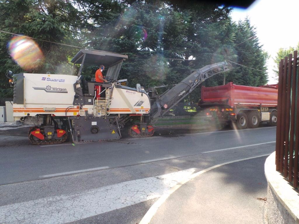 Cantiere in via Larga: arriva il nuovo asfalto