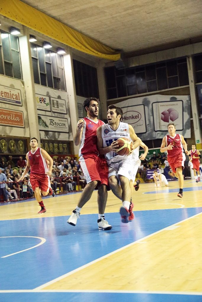 Basket serie C: la Imo Saronno vince a Sesto il derby dei Gurioli