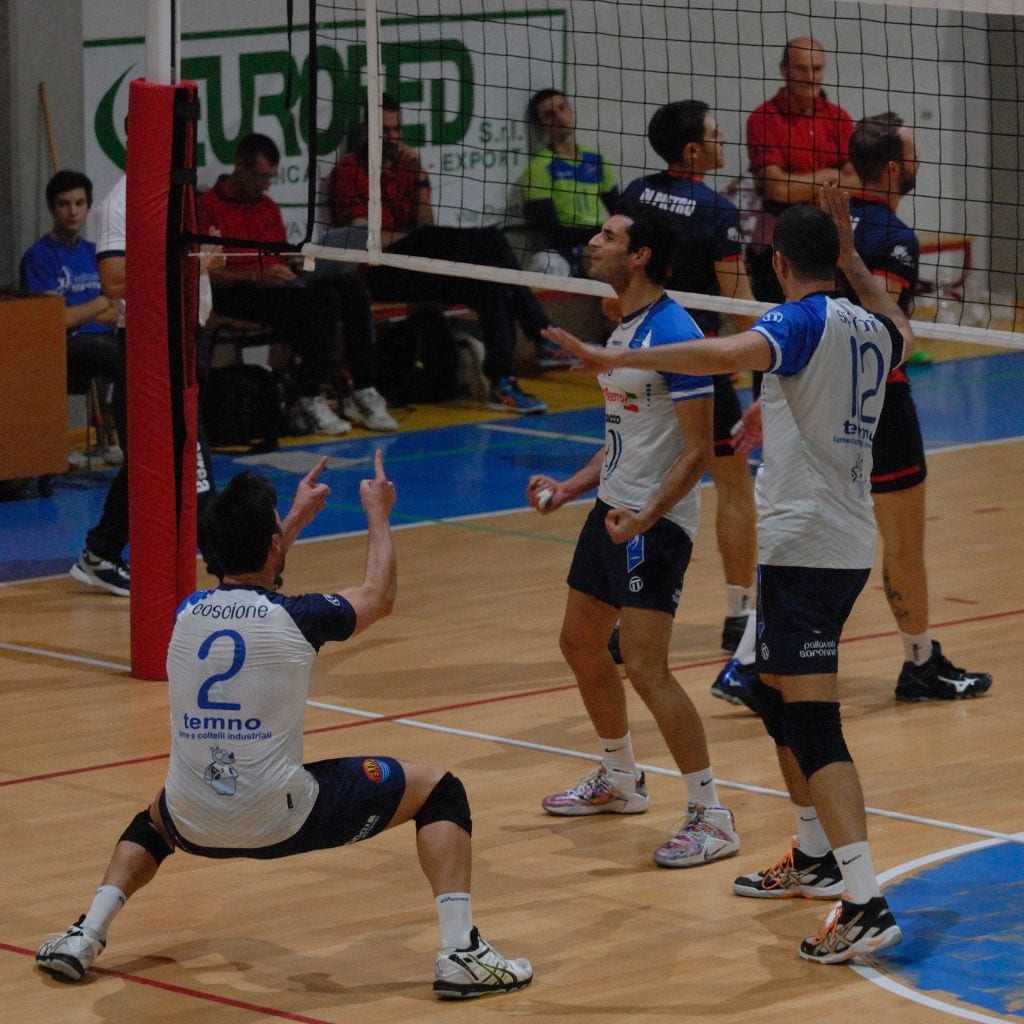 Volley: “La zona playoff non è lontana”, Seregni lancia la Pallavolo Saronno