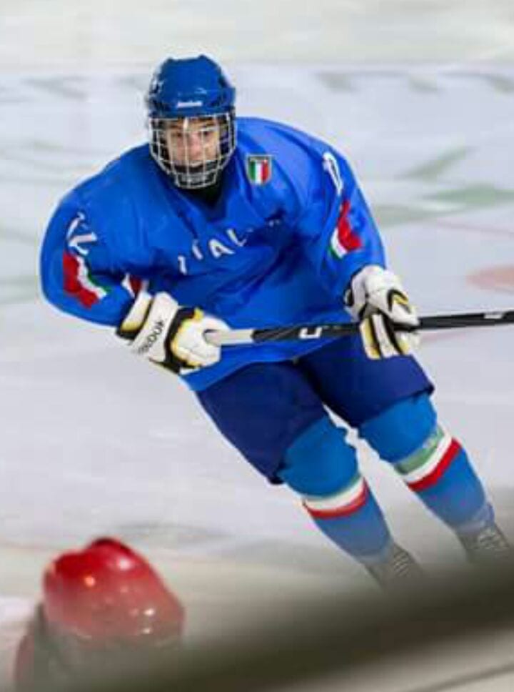 Hockey ghiaccio, il saronnese Tommaso Cordiano fa volare Bellinzona