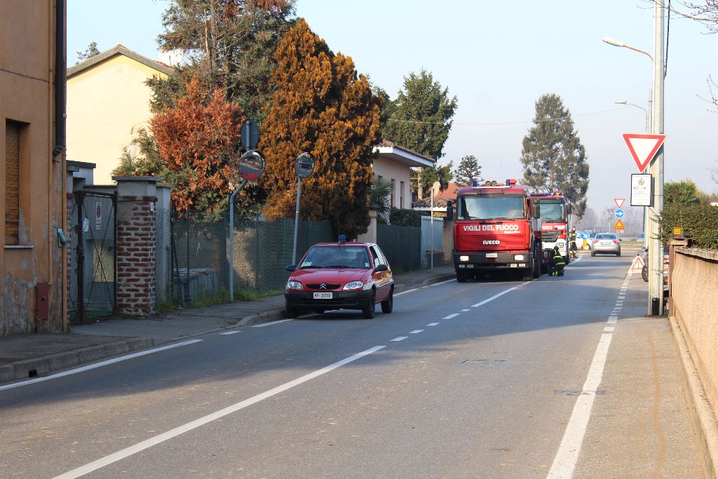 I pompieri di Saronno salvano la mano a un operaio