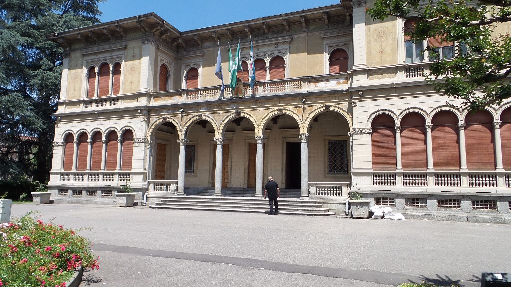 Villa Gianetti nella morsa del degrado e dei vandali