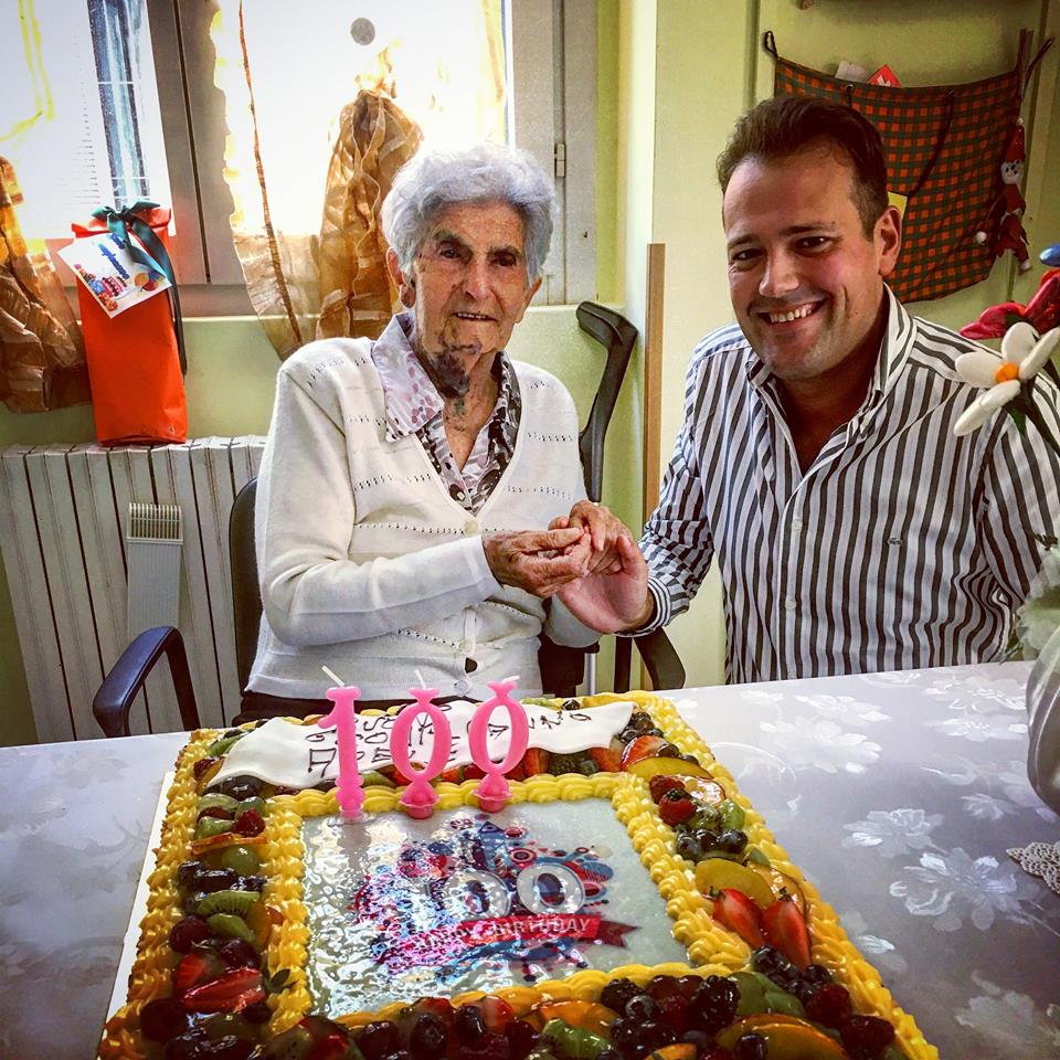 Ceriano Laghetto: Adele Ferrario festeggia 100 anni con il sindaco