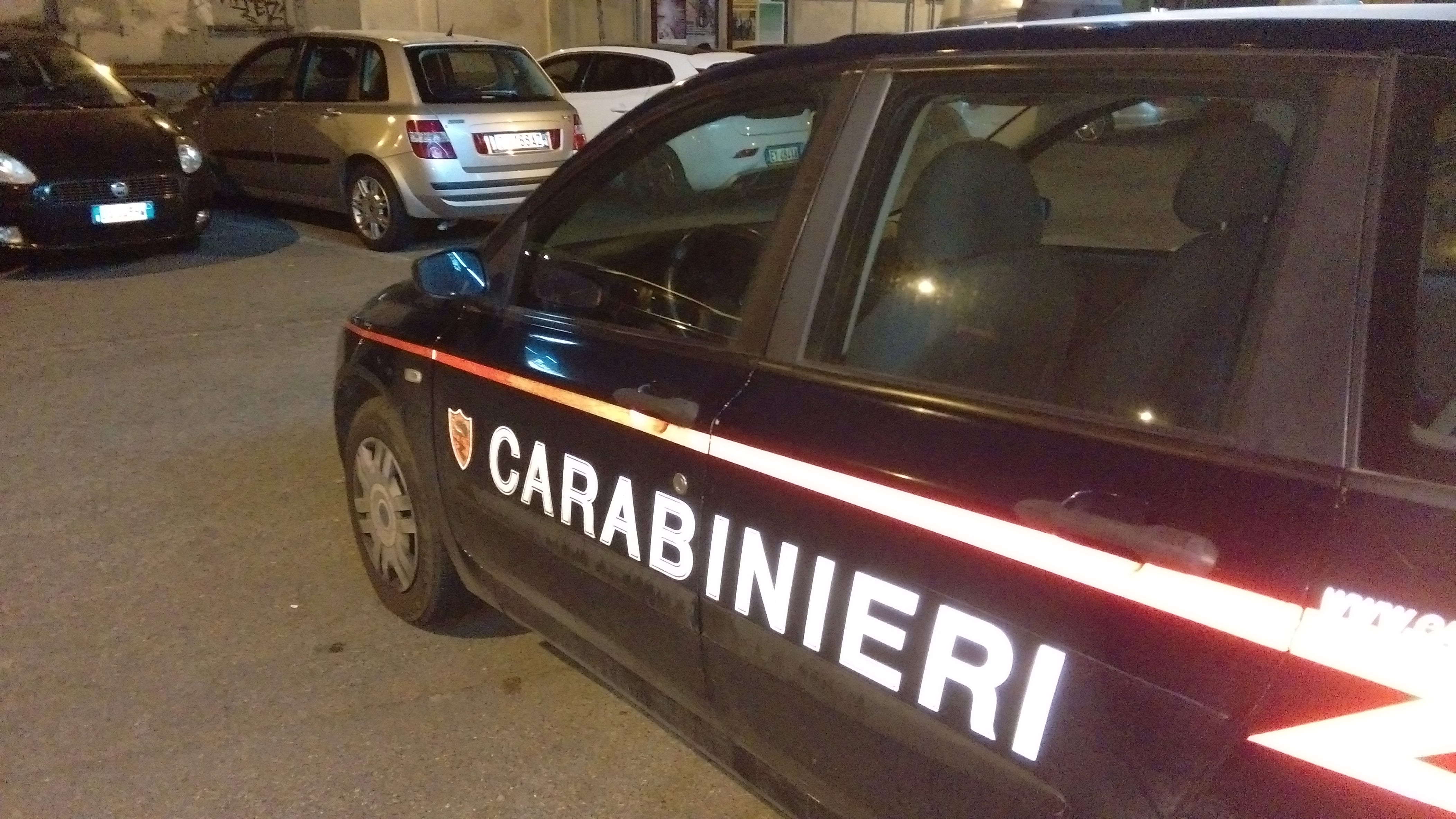 Bagarre in tribuna durante la partita: arrivano i carabinieri