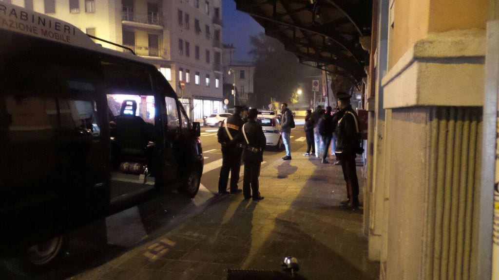 Tentata rapina sul Saronno-Varese, pendolare accoltellato