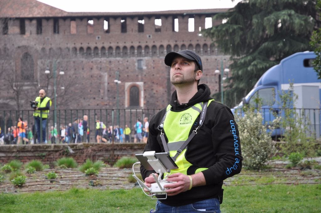 Marco Ferrara, il caronnese che fa volare il drone sulla folla