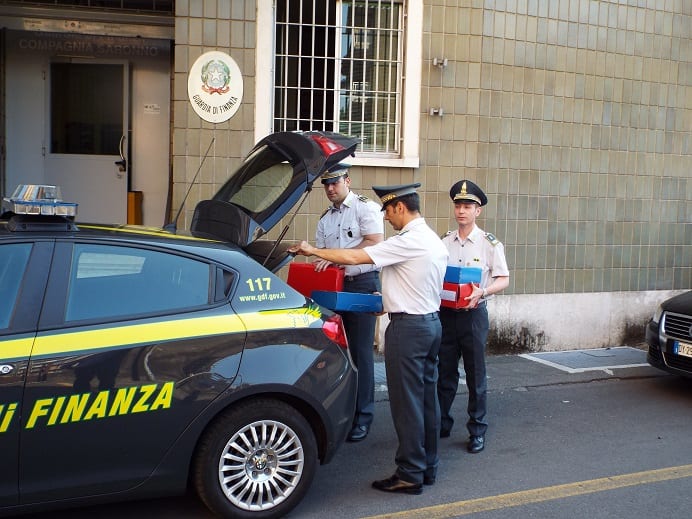 Truffa, Gdf di Saronno e carabinieri arrestano direttore di una municipalizzata di Castellanza