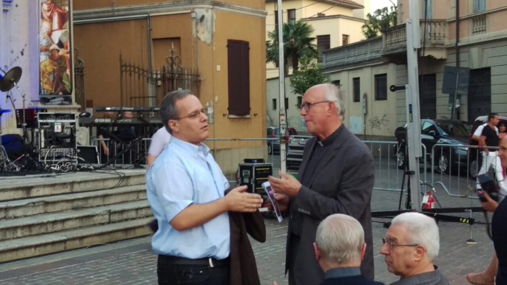 Con Don Camillo e Peppone si scioglie la tensione tra sindaco e prevosto