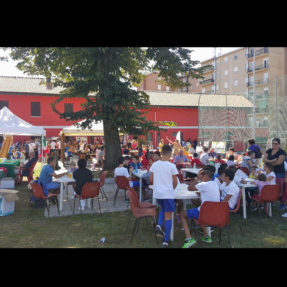 Adulti e bambini riuniti per Robur in festa-Speciale centenario