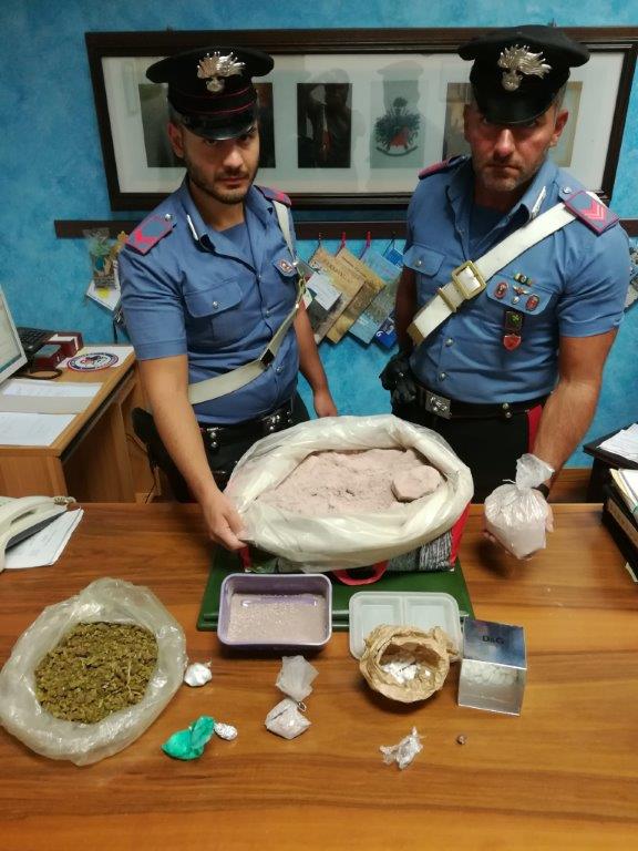 Operaio albanese con 450 mila euro di cocaina in cantina