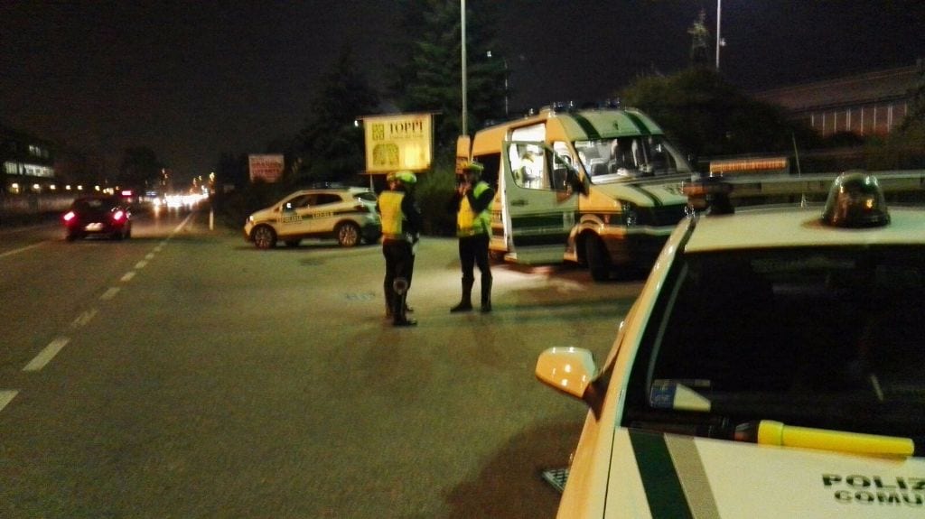Sicurezza stradale: operazione notturna dalla polizia locale di Origgio/Uboldo