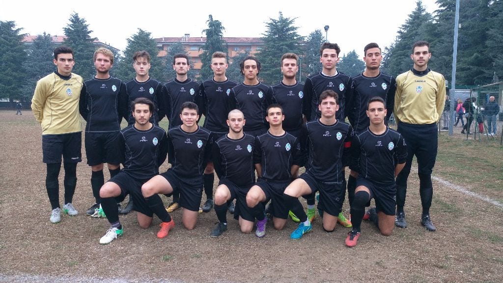 Calcio juniores: il pari sta stretto al Fbc Saronno, la Caronnese va come un treno