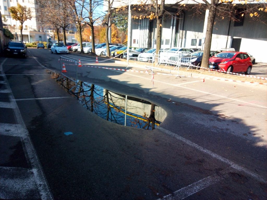 Allagamento in piazza Repubblica: ridotto il parcheggio