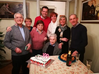 Ceriano Laghetto: anche il sindaco alla festa dei cento anni di Nonna Paola