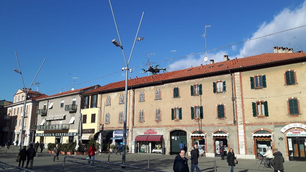 Esperimento nel vicino milanese: lettura dei contatori con i droni
