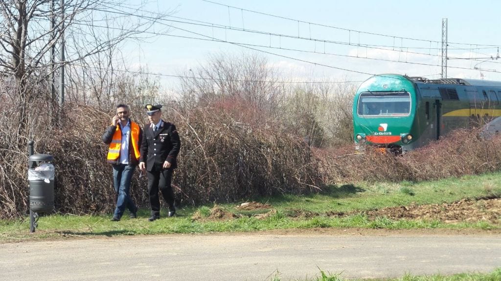 Investito dal treno tra Turate e Gerenzano: muore 46enne di Venegono