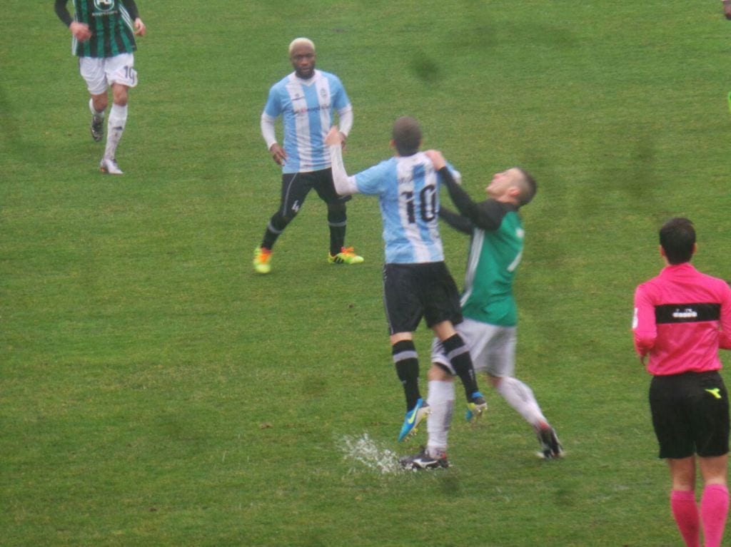 Calcio Castellanzese-Fbc Saronno, fotogallery nella… pioggia