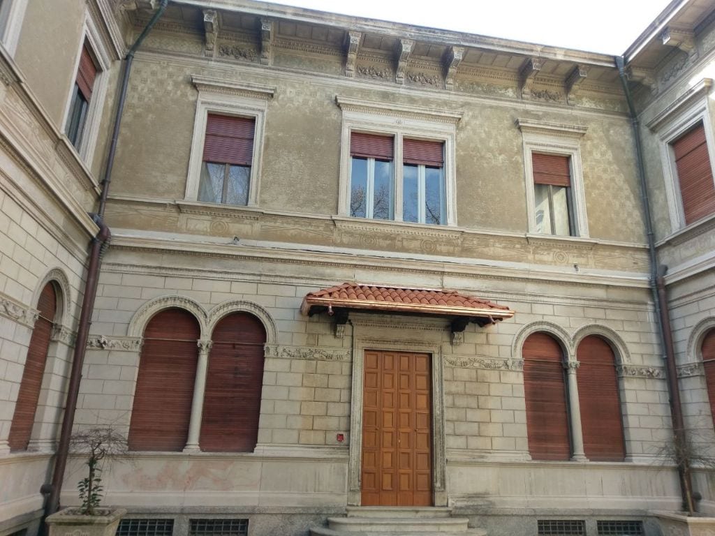 Villa Gianetti, Vanzulli: “Cancellati dalla facciata i danni dell’incendio”