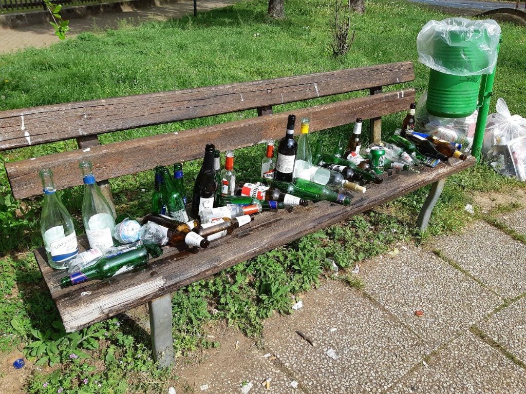 Schiamazzi e alcolici: residenti del Matteotti esasperati
