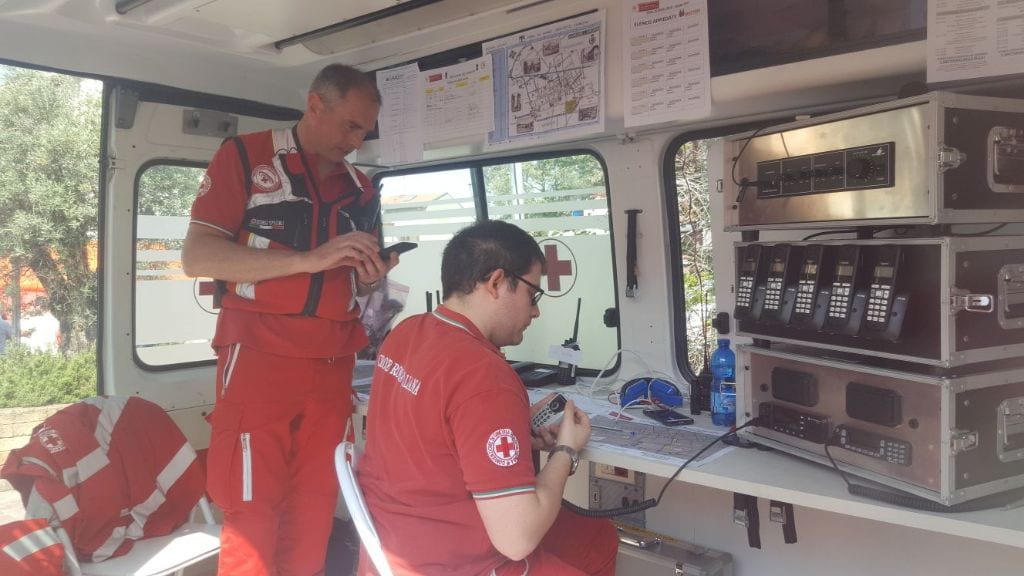 Equipaggio della Croce Rossa di Saronno salva tifoso vittima di un attacco cardiaco durante il derby a San Siro