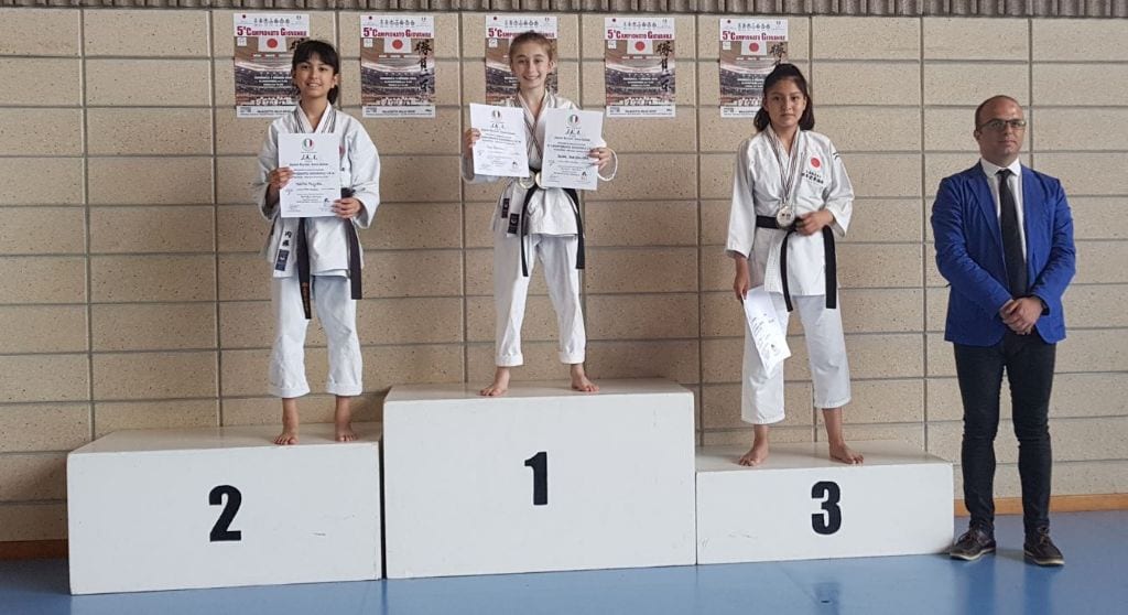 Karate, per la saronnese Alessandra Bossi oro anche al campionato giovanile