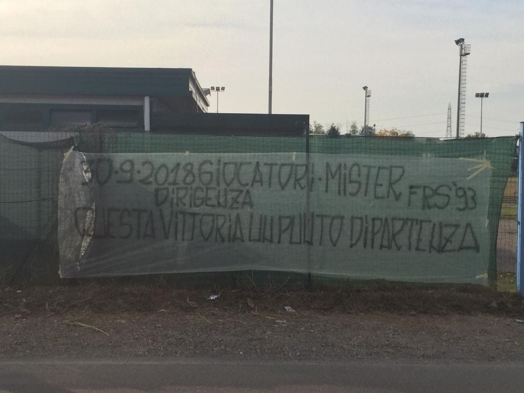 Fbc Saronno: al Matteotti maxi striscione degli ultras… per incitare la squadra