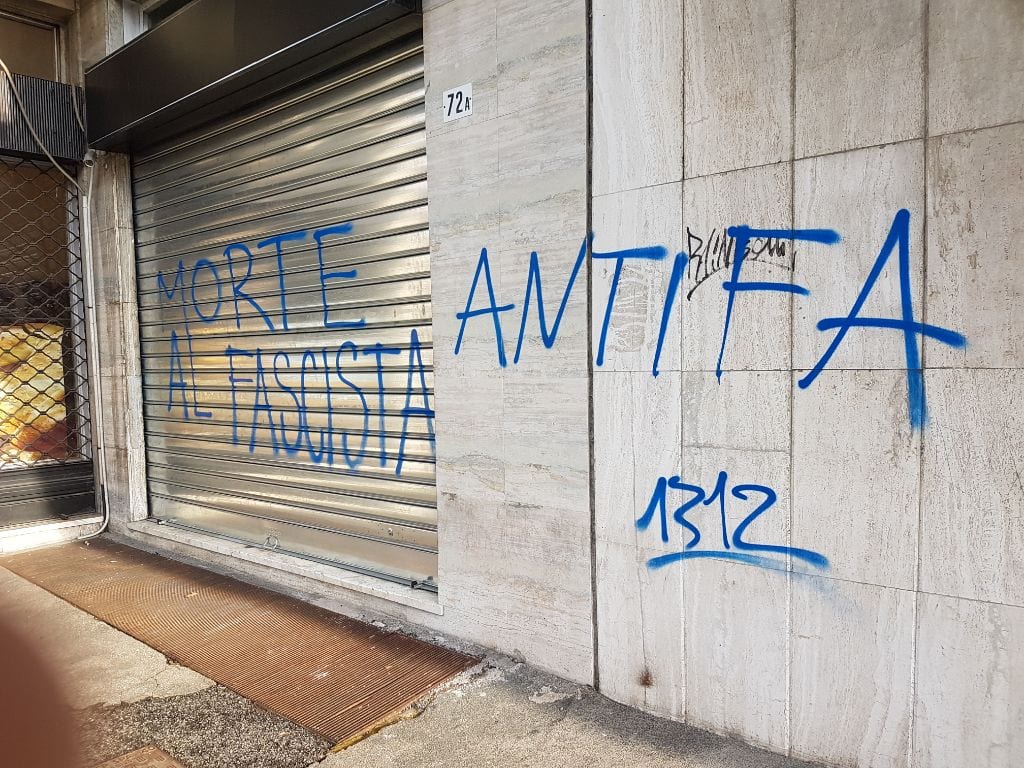 Destra nel mirino: a Legnano vandalizzata sede Lealtà e azione