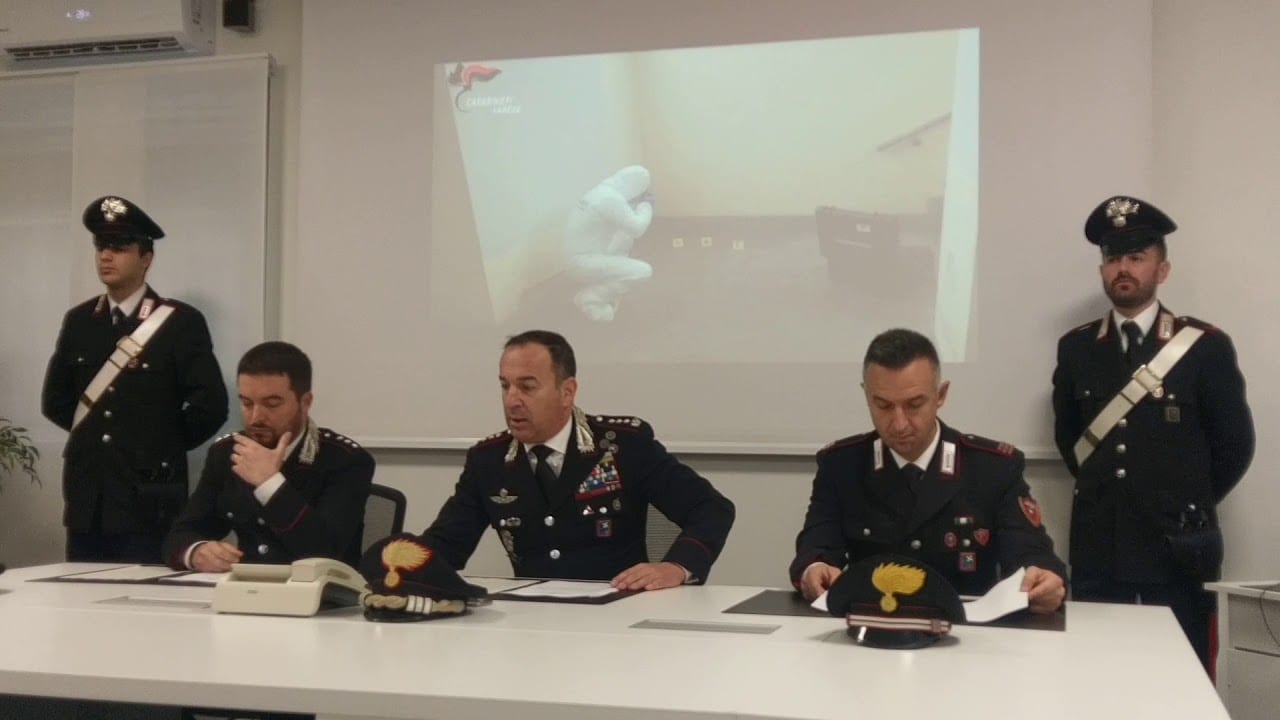 Varese, 5 giovani arrestati per rapina di un Iphone