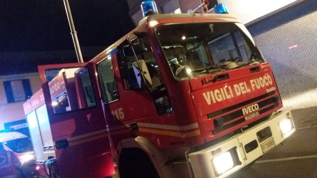 Incendio in abitazione a Mozzate, pompieri da Saronno